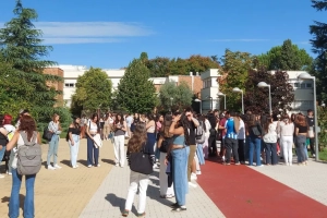 “Aprovechad todas las oportunidades que se os presenten más allá del aula”